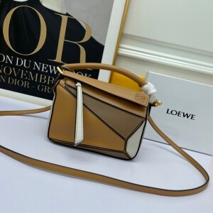 로에베 LOEWE MINI PUZZLE 클래식 모던 숄더 크로스백 18*12.5*8cm