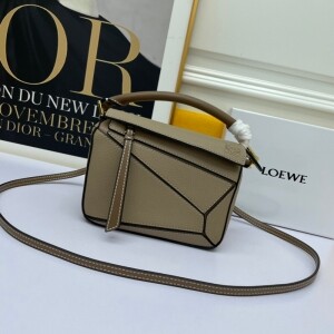 로에베 LOEWE MINI PUZZLE 클래식 모던 숄더 크로스백 18*12.5*8cm