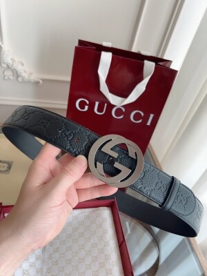 구찌 GUCCI 클래식 엠보 캐주얼 남성 벨트 4.0cm