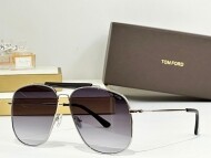 톰포드 TOMFORD 클래식 모던 빈티지 선글라스 남녀공용 TF557 58-13-145