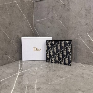 디올 컴팩트 반지갑