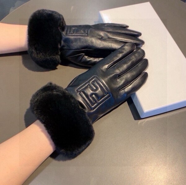 위핑,펜디 FENDI 토끼털 클래식 로고 여성 가죽 장갑