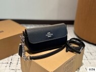 코치 Coach 모던 심플 플랩 메신저백
