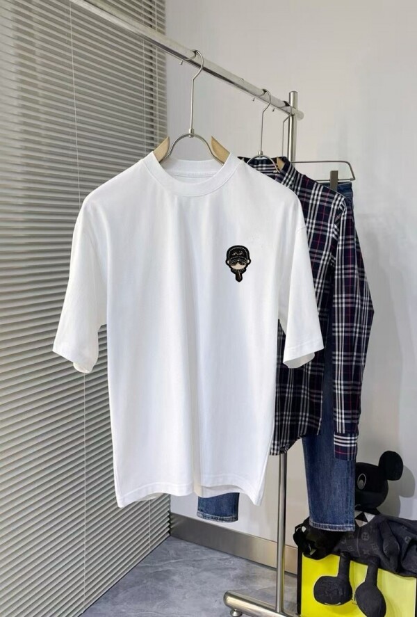위핑,펜디 FENDI 클래식 자수 모던 심플 캐주얼 커플 반팔 티셔츠