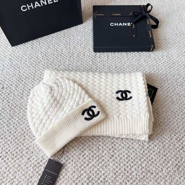 위핑,샤넬 CHANEL 컴포트 비니+니트워머 세트