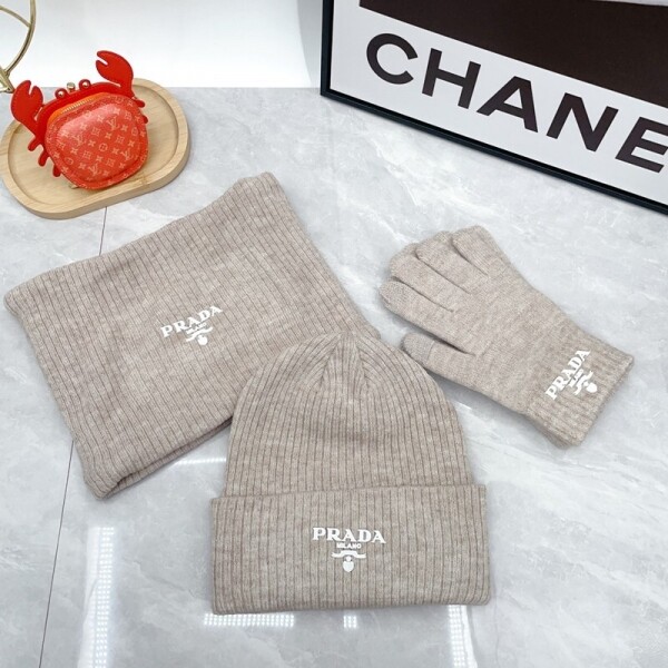 위핑,프라다 PRADA 더블C로고비니+니트스카프세트