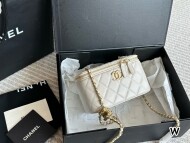 샤넬 CHANEL 클래식 모던 체인 파우치 18cm