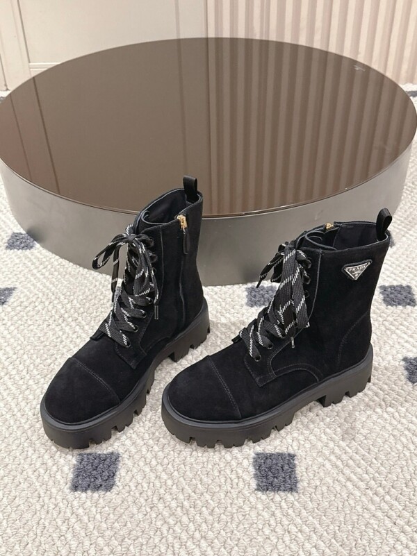 위핑,프라다 PRADA 클래식 삼각 로고 패션 부츠