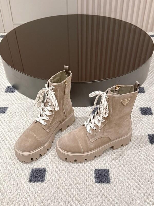 위핑,프라다 PRADA 클래식 삼각 로고 패션 부츠