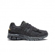 뉴발란스 2002R 프로텍션 팩 팬텀 M2002RDB