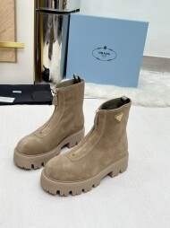 프라다 PRADA 클래식 삼각 로고 지퍼 부츠