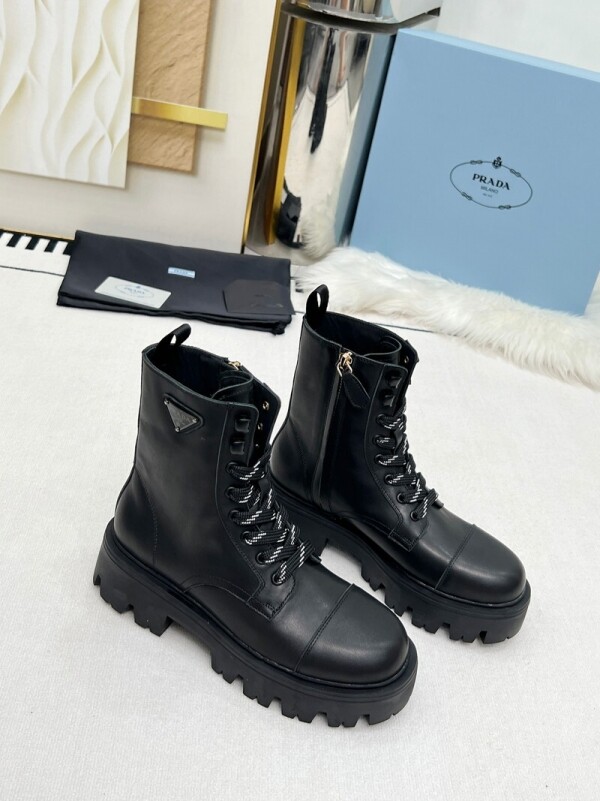 위핑,프라다 PRADA 클래식 삼각 로고 빈티지 스트랩 부츠