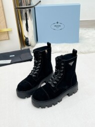 프라다 PRADA 클래식 삼각 로고 빈티지 스트랩 부츠