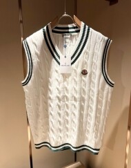 몽클레르 MONCLER 신상 모던 브이넥 남녀 니트 베스트
