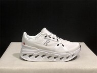 온 러닝화 클라우드 이클립스 화이트 3MD30090998