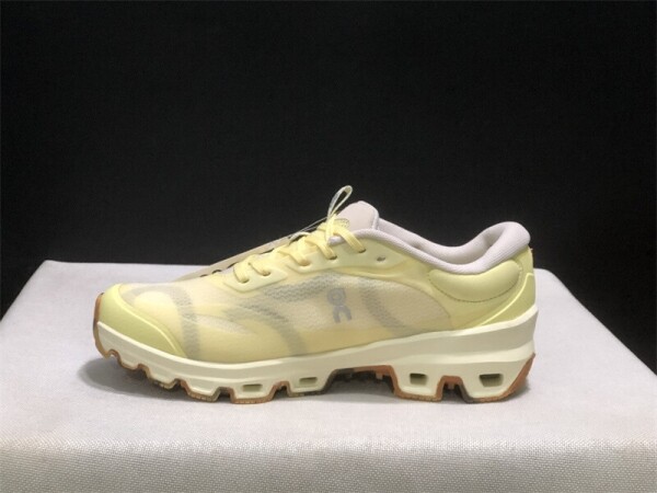 위핑,온 러닝화 클라우드 벤처 옐로우 3MF10954186