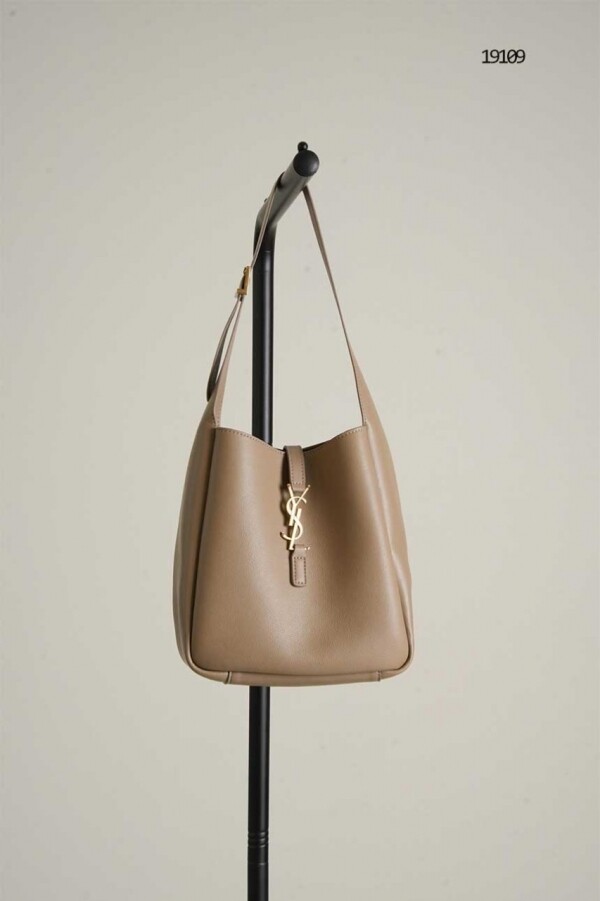 위핑,생로랑 LE 5 A 7 서플 숄더백