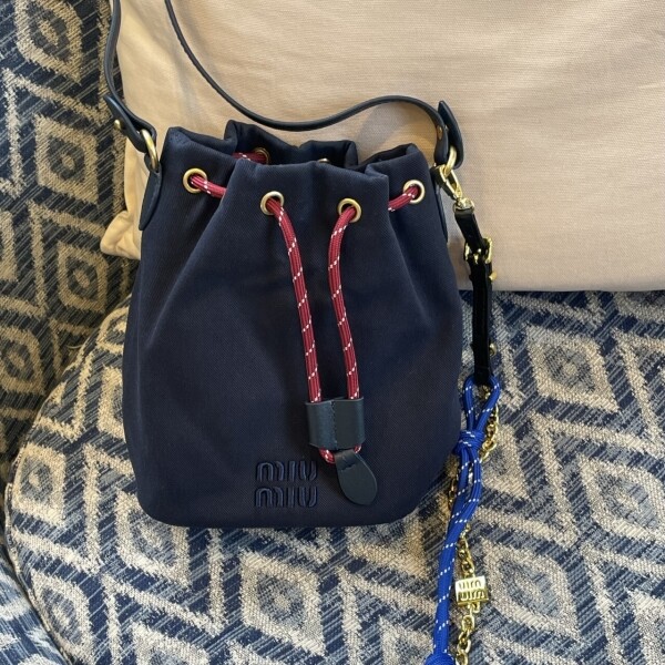 위핑,미우미우 개버딘 파우치 버킷백