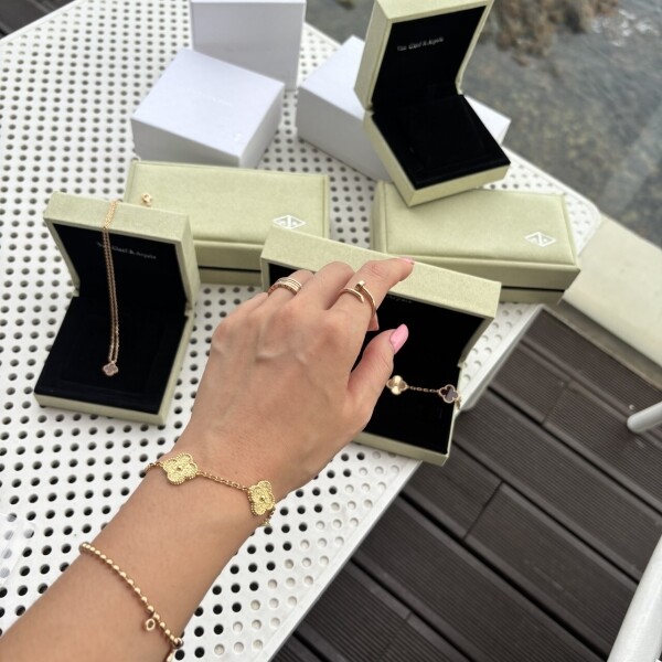 위핑,반클리프 빈티지 알함브라 브레이슬릿 팔찌