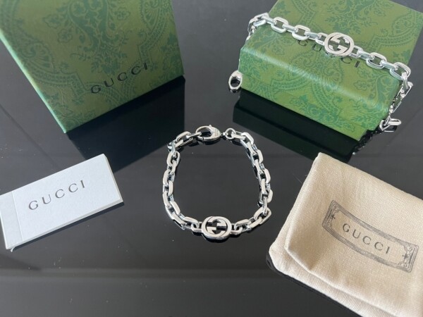 위핑,구찌 인터로킹 G 팔찌