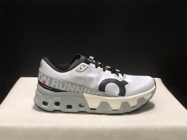 위핑,온 러닝화 클라우드 괴물 하이퍼 그레이 블랙 3ME10133205