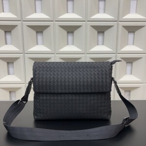 보테가 베네타 버터플라이 bv 플랩 소가죽 수공 뜨개질 남성 배달부 백 숄더백 크로스백 클래식한 모든 것