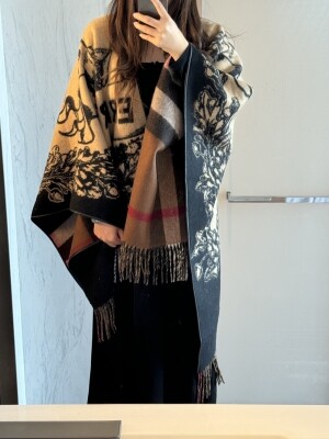 버버리 신상 자카르 케이프 양면 캐시미어 울 140*140