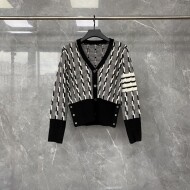 톰브라운 브이넥 니트 가디건