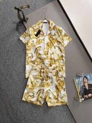 베르사체 Versace 트렌디 루즈핏 캐주얼 반팔 셔츠+반바지 남성 세트