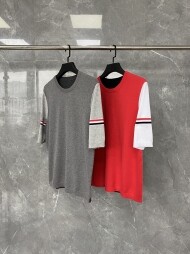 톰브라운 반팔 티셔츠