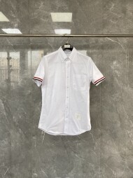 톰브라운 반팔 셔츠