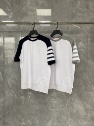 톰브라운 배색 반팔 티셔츠