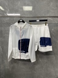 톰브라운 후드 바람막이 반바지 세트