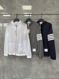 톰브라운 후드 바람막이