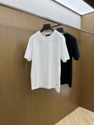 로로피아나 Loro Piana 심플 베이직 데일리 남자 반팔 티