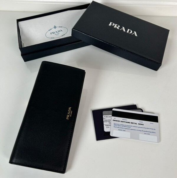 위핑,프라다 남성 장지갑 2MV836