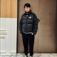 몽클레르 X 크리스토퍼 락시 콜라보하이넥 남여공용 2컬러 I20961A00011M3485999 +