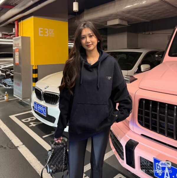 위핑,펜디 고품질 긴팔후드 01 F