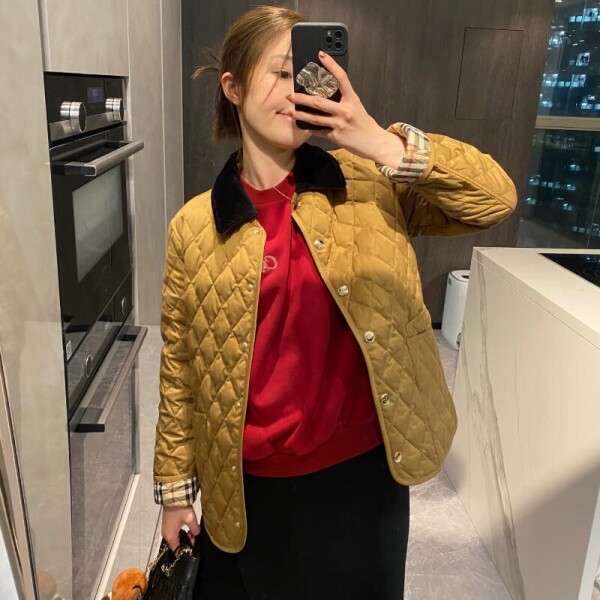 위핑,버버리 퀼팅 반 재킷 81089891  F