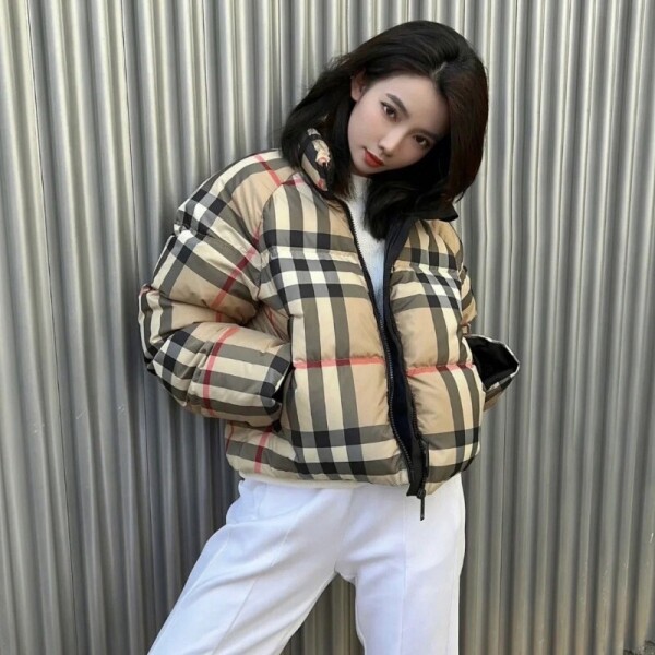 위핑,버버리 체크 크롭 푸퍼 하이넥 숏패딩 80590931  F