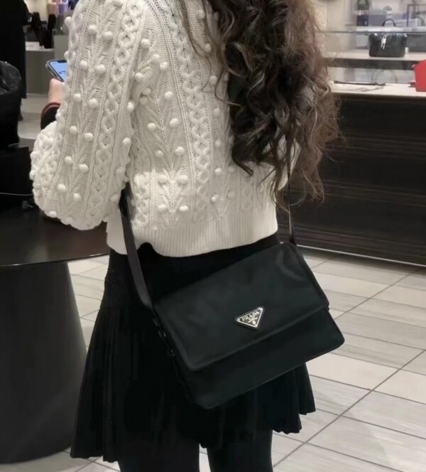 위핑,프라다 리나일론 패딩 숄더백1BD255