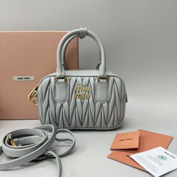 위핑,미우미우 아르카디 마테라쎄 나파  백 스몰 ,스몰미디움 5BB124