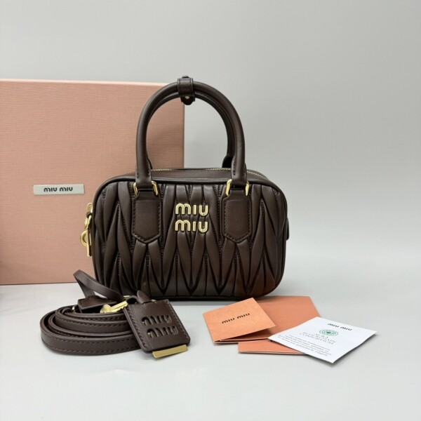 위핑,미우미우 아르카디 마테라쎄 나파  백 스몰 ,스몰미디움 5BB124