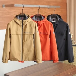 몽클레어 바람막이