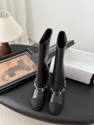 샤넬 CC 로고 50mm 체인 장식 레더 부츠 하이 G46677