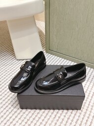 샤넬 유광 카프스킨 여성 로퍼 25mm G46796-B22177-94305