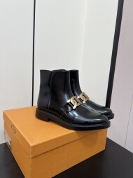 토즈 로고 장식 앵클 부츠 케이트