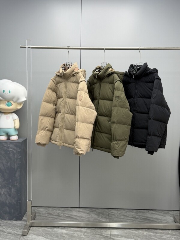 위핑,버버리 디태처블 슬리브 퍼퍼 재킷 구스 다운  81103631