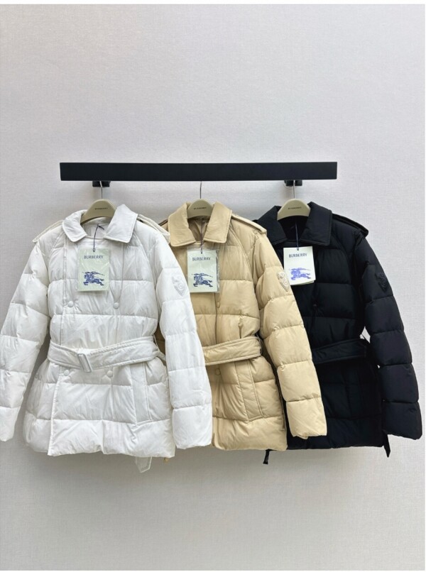 위핑,버버리 후드 쇼트 다운 패딩 90 화이트 오리털