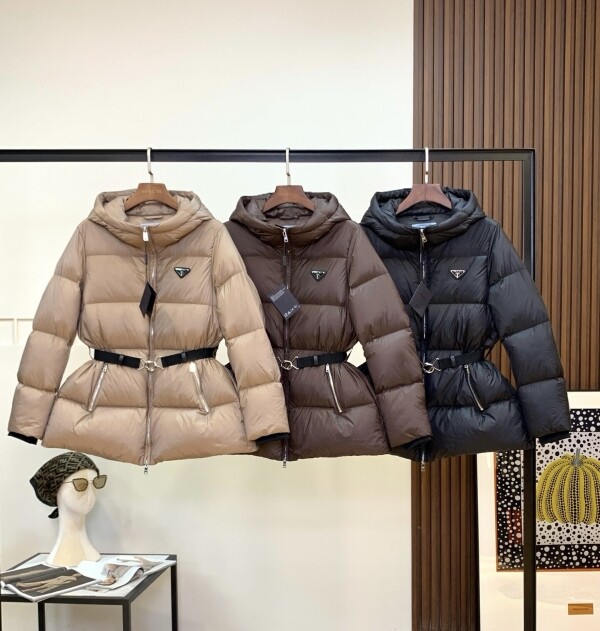 위핑,프라다 오리지널 1:1 맞춤 제작 고품질 최고급 95 화이트 구스다운 패딩
